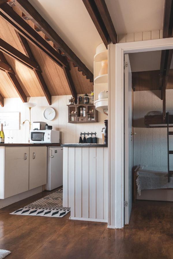 Bjoerk - A Cozy Hilltop Cottage - Great Location! Blaskogabyggd Extérieur photo